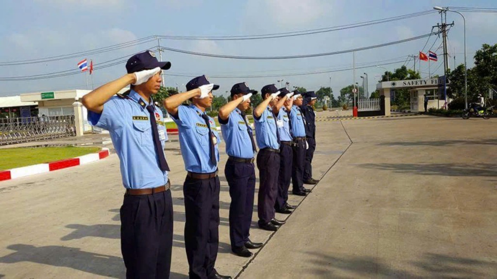 Đội ngũ bảo vệ Trường Thịnh SC